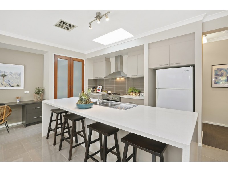 28 Springwater Drive, Lara VIC 3212