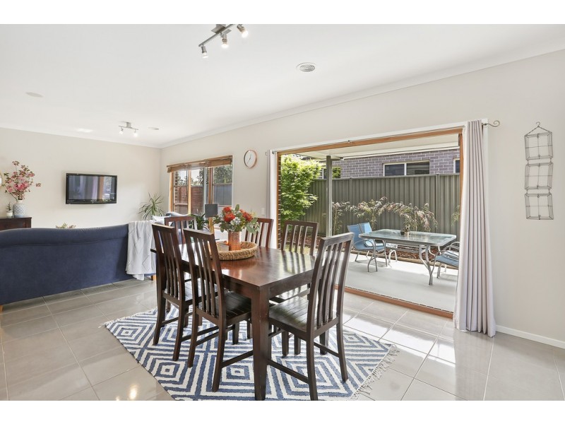 28 Springwater Drive, Lara VIC 3212