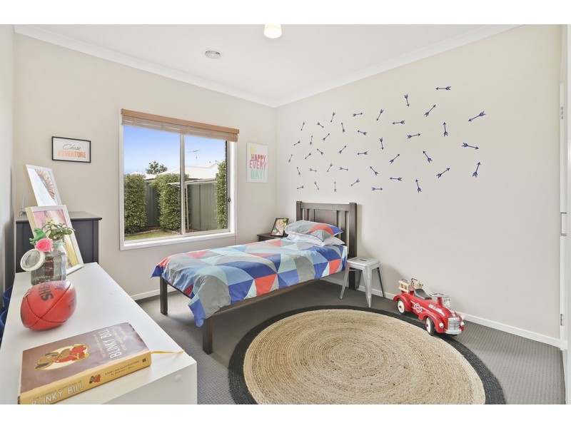 28 Springwater Drive, Lara VIC 3212