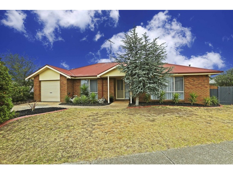 1/15 Coakley Crescent, Lovely Banks VIC 3221