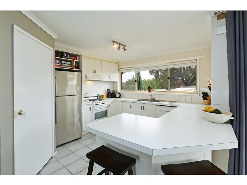 1/15 Coakley Crescent, Lovely Banks VIC 3221