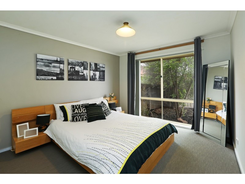 1/15 Coakley Crescent, Lovely Banks VIC 3221