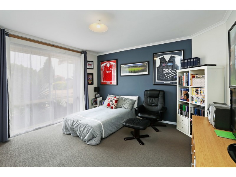 1/15 Coakley Crescent, Lovely Banks VIC 3221