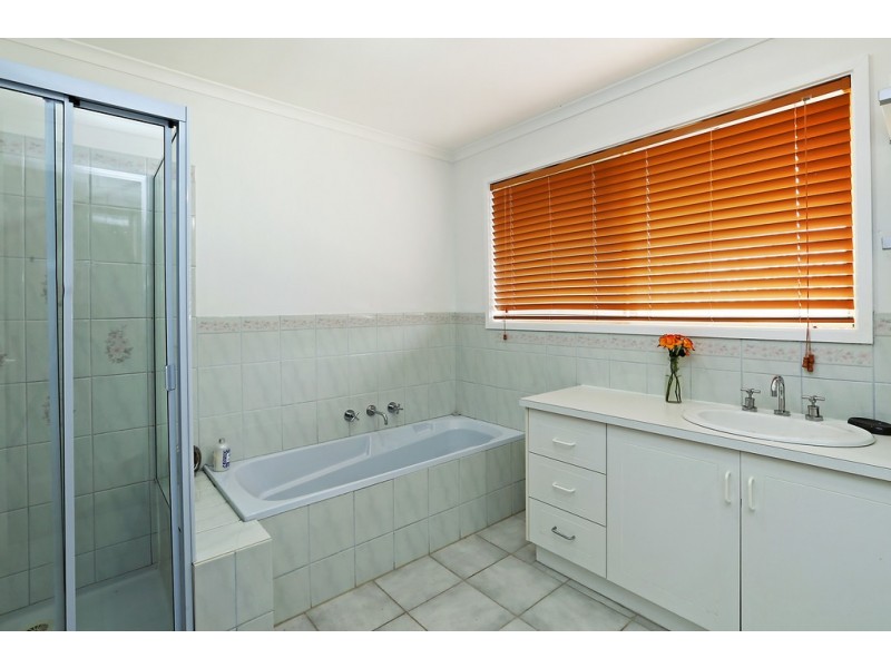 1/15 Coakley Crescent, Lovely Banks VIC 3221