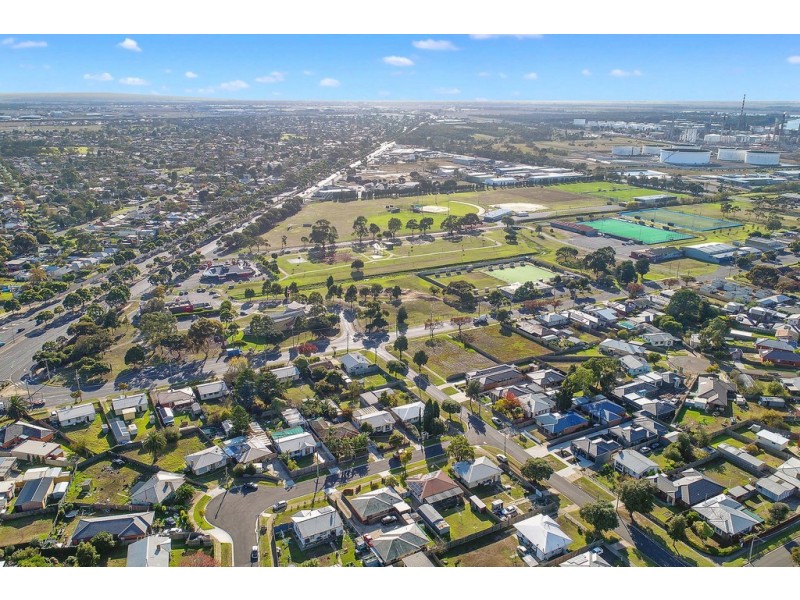 37 Gardenia Grove, Norlane VIC 3214