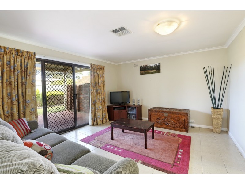 21 Smeaton Close, Lara VIC 3212