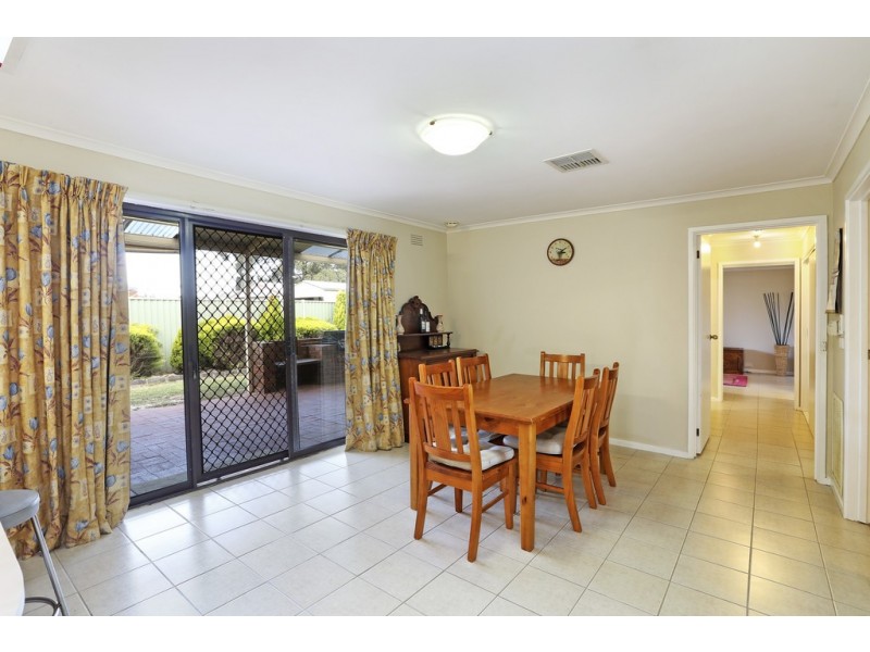 21 Smeaton Close, Lara VIC 3212