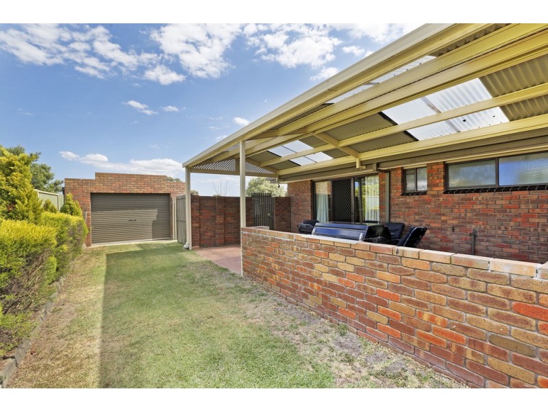 21 Smeaton Close, Lara VIC 3212