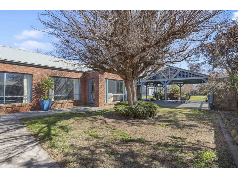 14-16 Blackbird Circuit, Lara VIC 3212