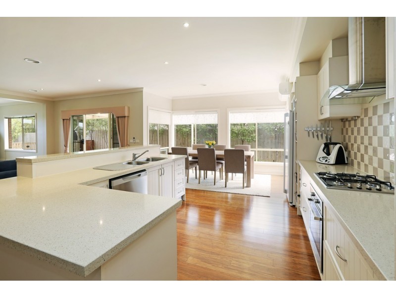 4 Nilaur Place, Lara VIC 3212