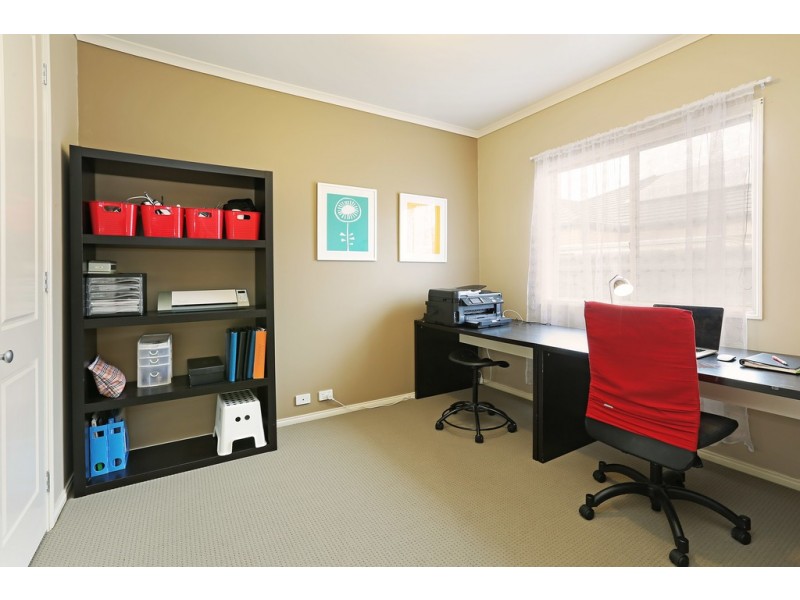 4 Nilaur Place, Lara VIC 3212