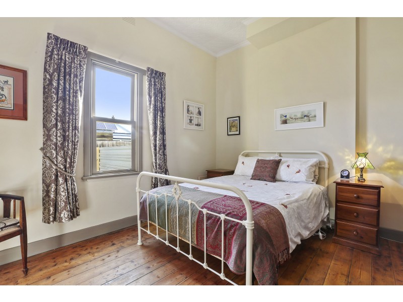 32 River Street, Little River VIC 3211