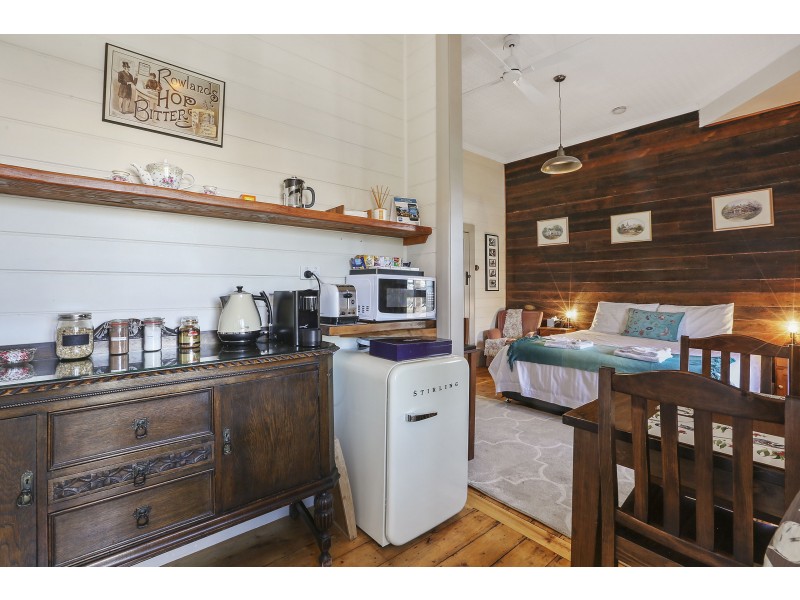 32 River Street, Little River VIC 3211