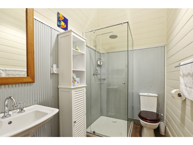 32 River Street, Little River VIC 3211