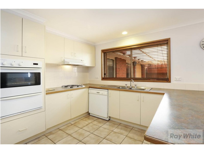40 Young Street, Lara VIC 3212