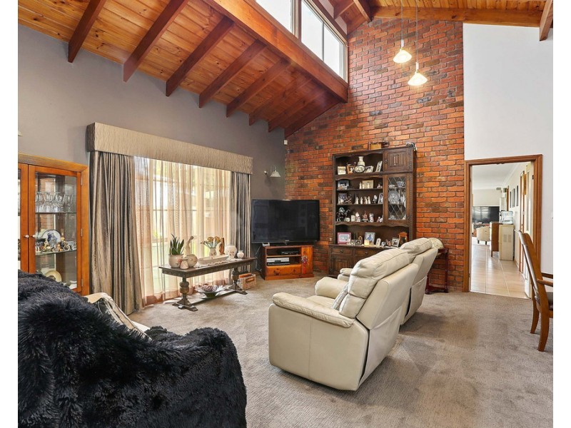 13 Andrea Court, Lara VIC 3212