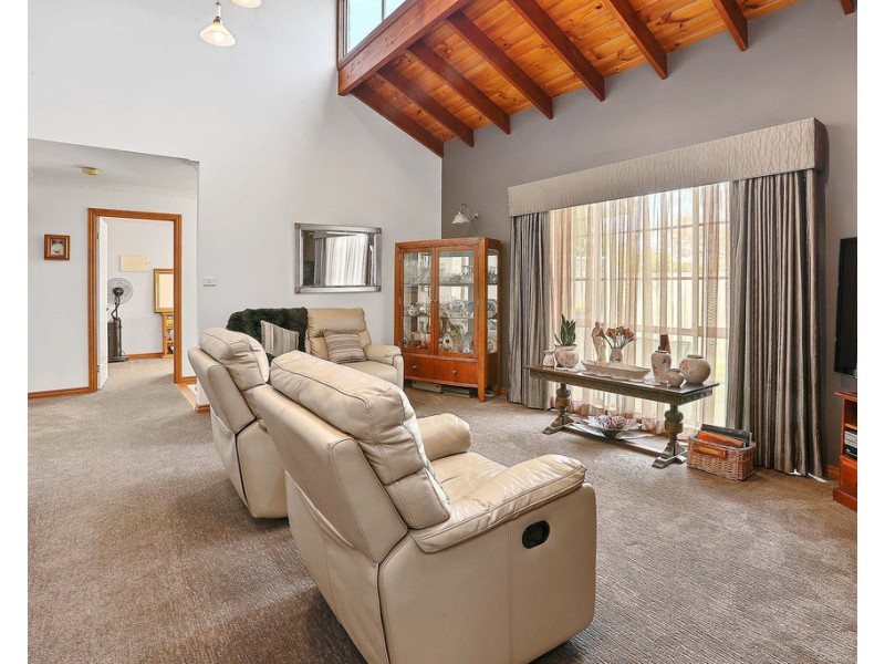 13 Andrea Court, Lara VIC 3212