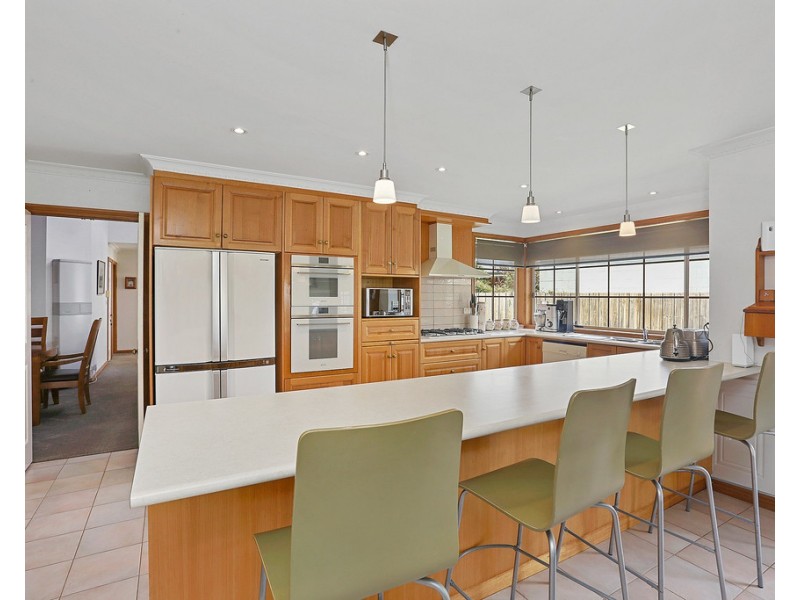 13 Andrea Court, Lara VIC 3212