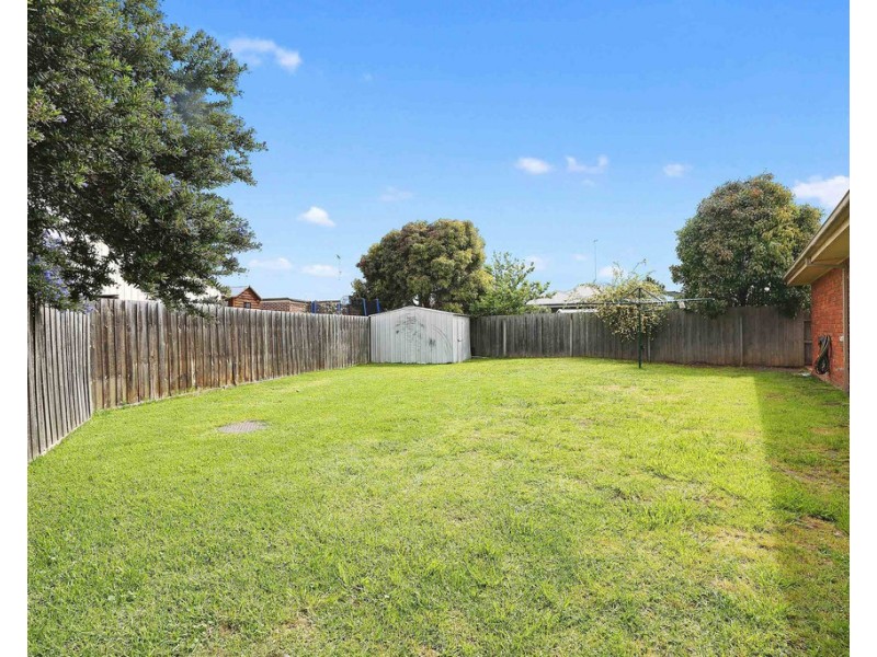 13 Andrea Court, Lara VIC 3212