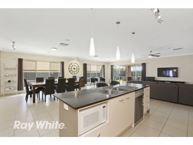 14 Melissa Drive, Lara VIC 3212