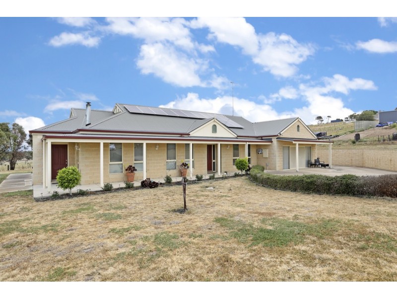 245 Elcho Road, Lara VIC 3212