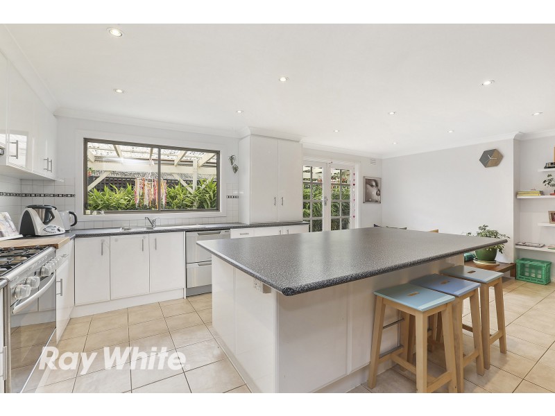 13 Wingara Drive, Lara VIC 3212