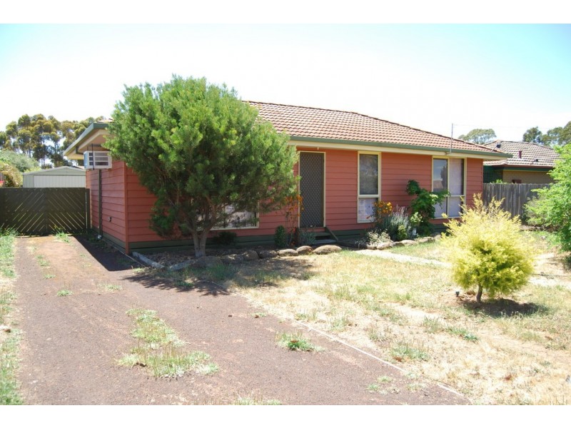 58 Smeaton Close, Lara VIC 3212