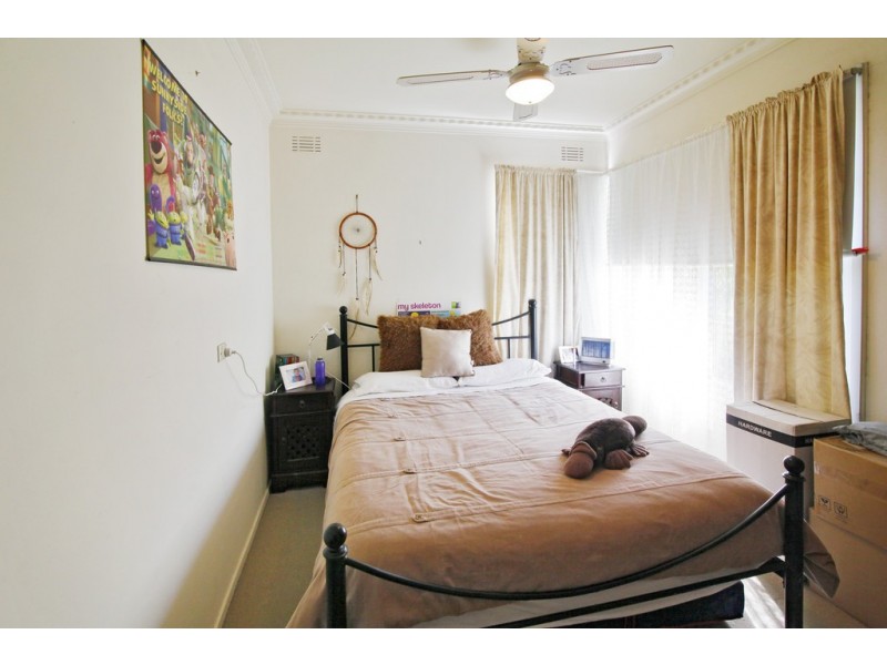 19 The Esplanade, North Shore VIC 3214