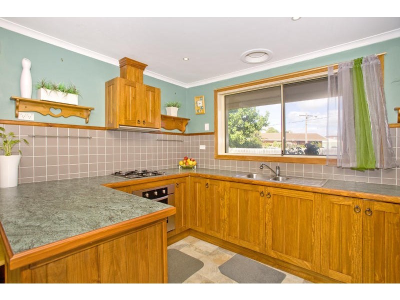 39 Koscuisko Avenue, Corio VIC 3214