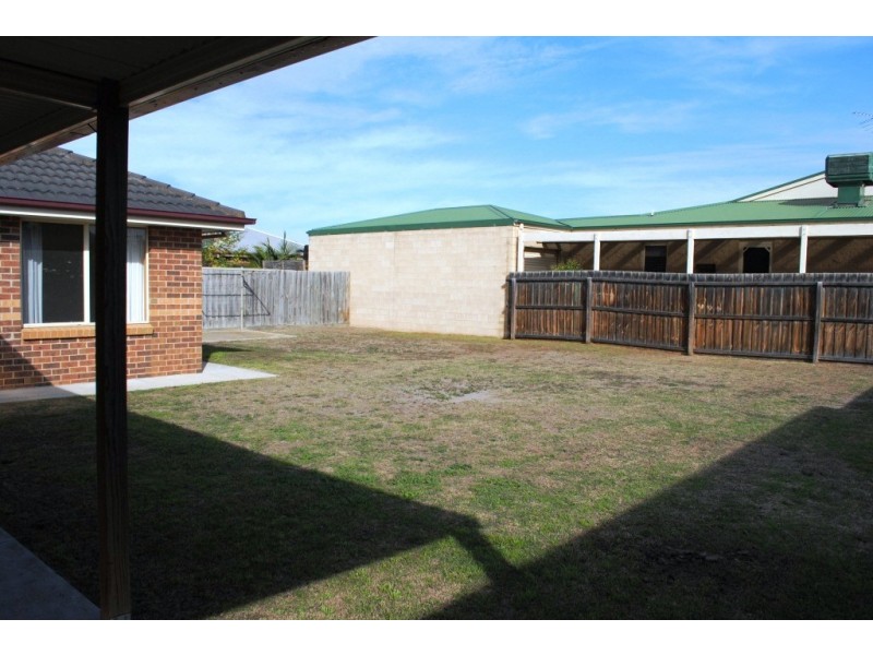 4 Galileo Close, Lara VIC 3212