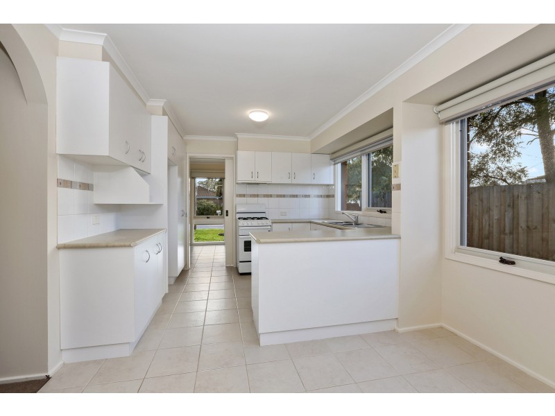 18 Sheeran Crescent, Lara VIC 3212