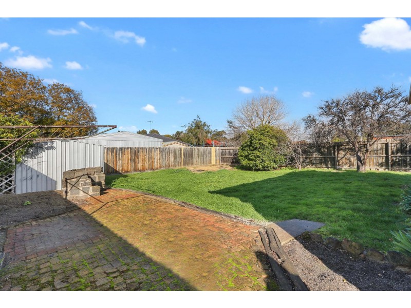 18 Sheeran Crescent, Lara VIC 3212