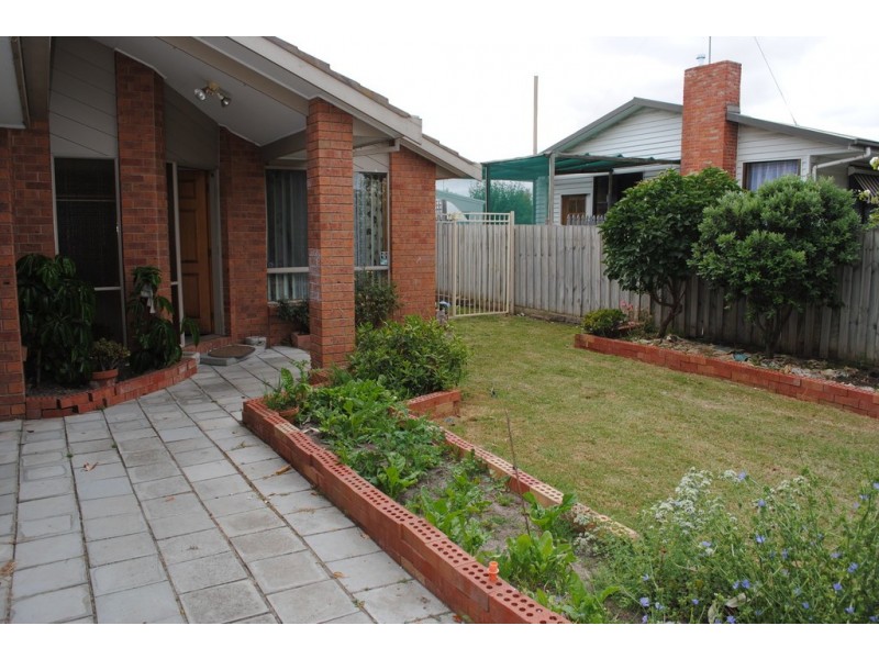 18 Bingara Avenue, Norlane VIC 3214