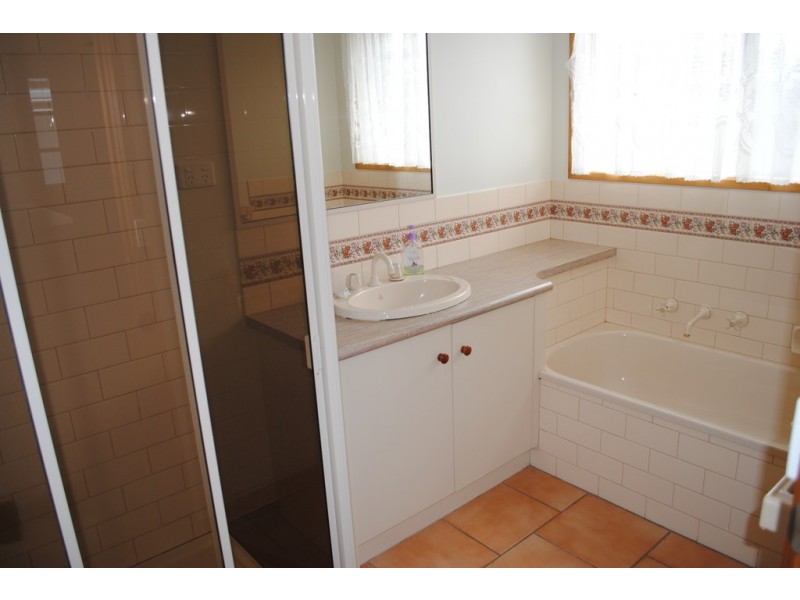 18 Bingara Avenue, Norlane VIC 3214