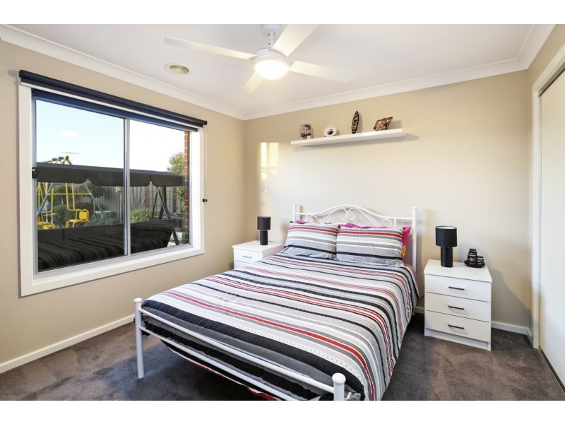 8 Bella Julia Place, Lara VIC 3212