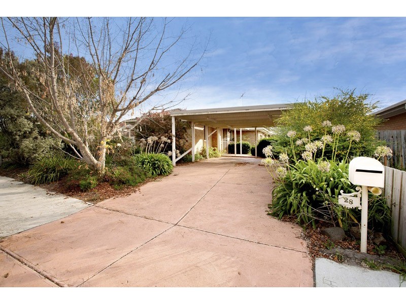 28 Richard Drive, Lara VIC 3212