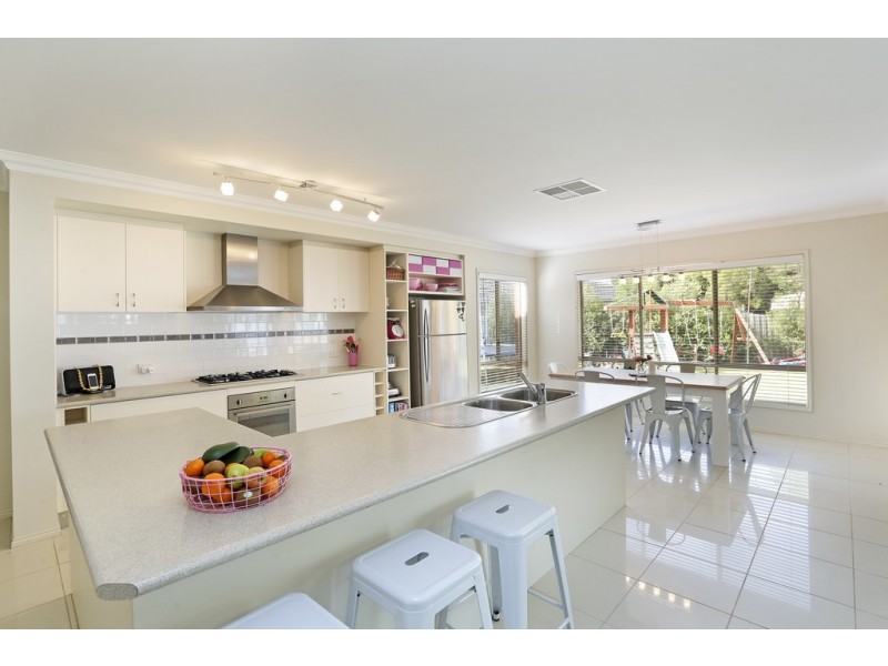 5 Barley Close, Lara VIC 3212