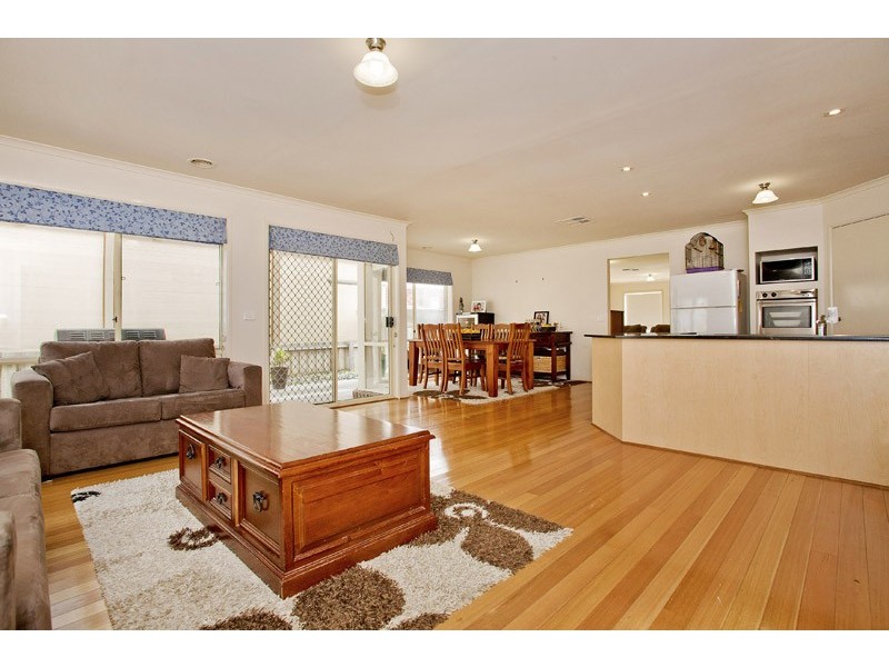 15 Keen Place, Lara VIC 3212
