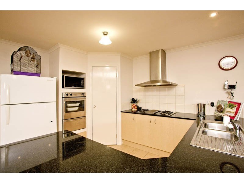 15 Keen Place, Lara VIC 3212