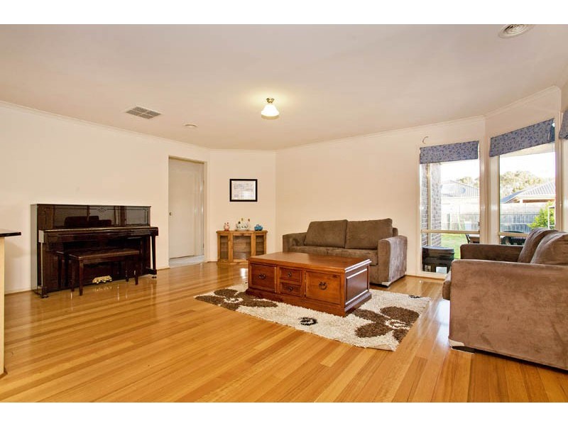 15 Keen Place, Lara VIC 3212