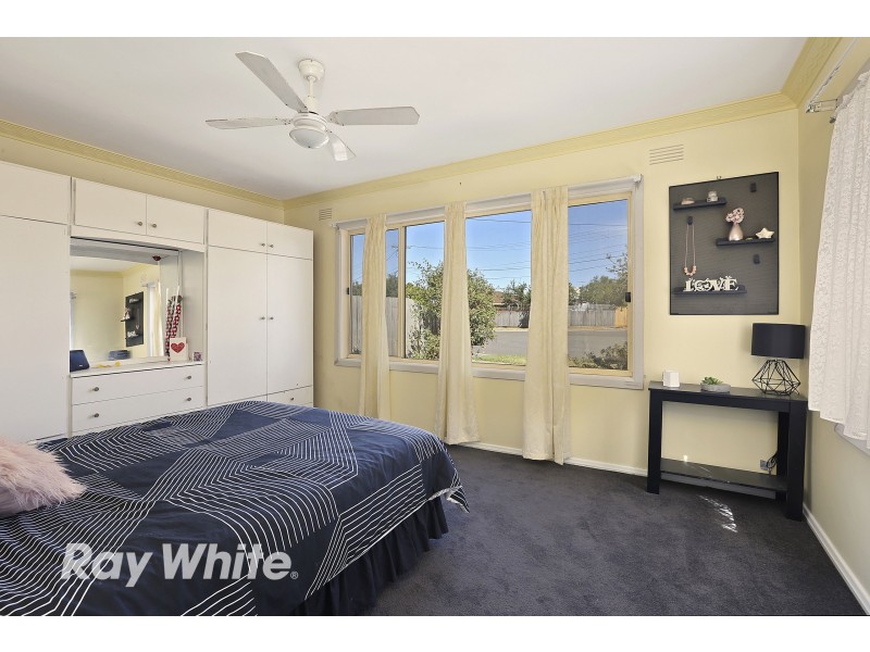 2 Clive Court, Corio VIC 3214