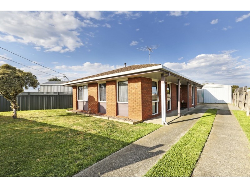 28 Moreland Avenue, Corio VIC 3214