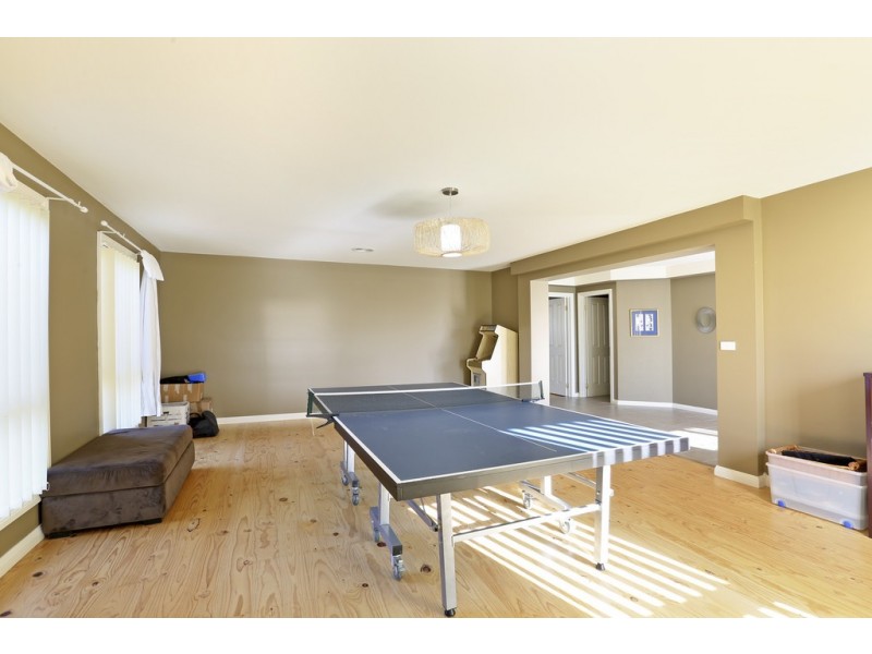 8 Cypress Court, Lara VIC 3212