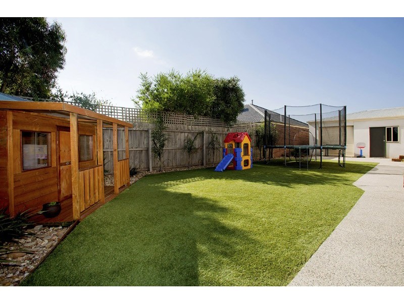 8 Cypress Court, Lara VIC 3212