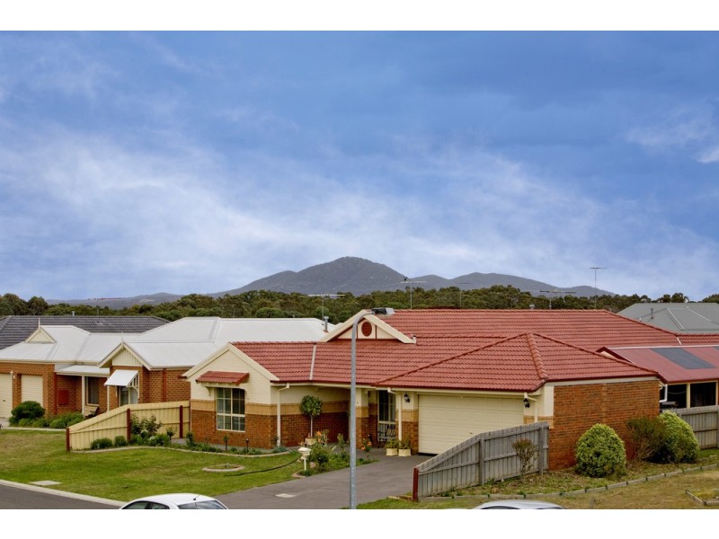 8 Cypress Court, Lara VIC 3212