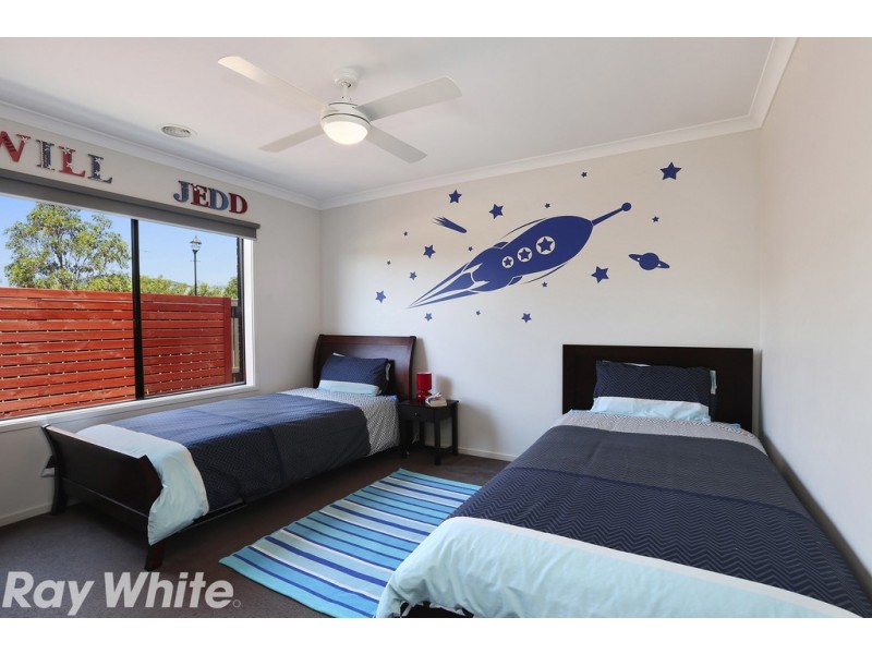 11 Springwater Drive, Lara VIC 3212