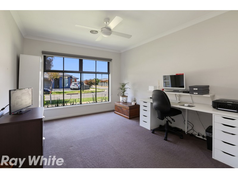 11 Springwater Drive, Lara VIC 3212