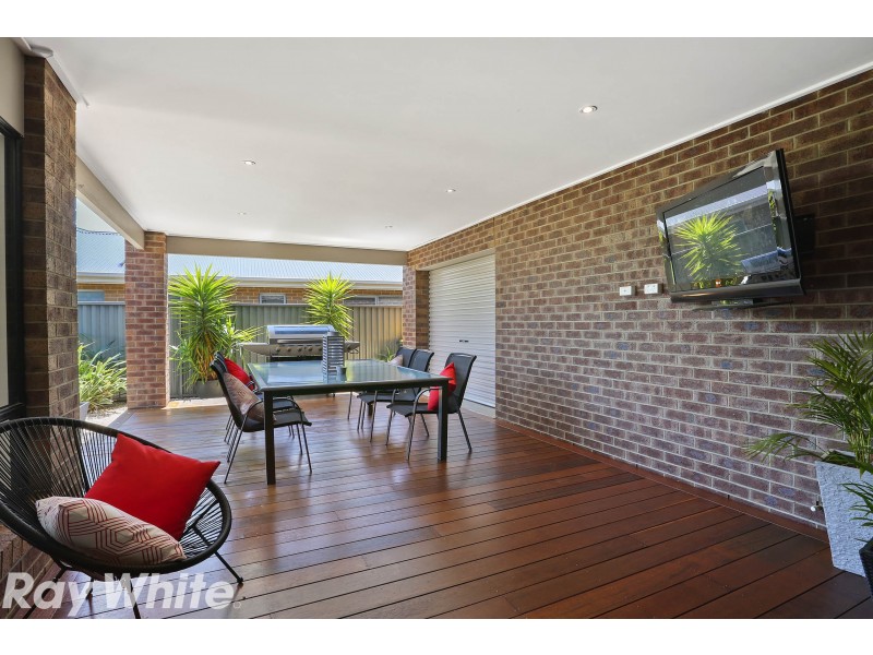 11 Springwater Drive, Lara VIC 3212