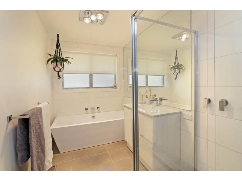 30 Forest Road South, Lara VIC 3212