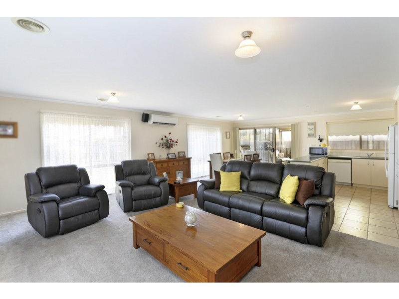 9 Felicity Court, Lara VIC 3212